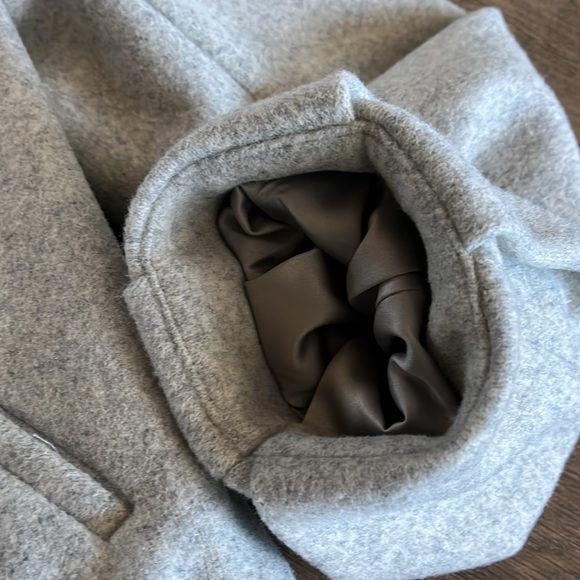 Wool Jacket - Picture 6 of 9